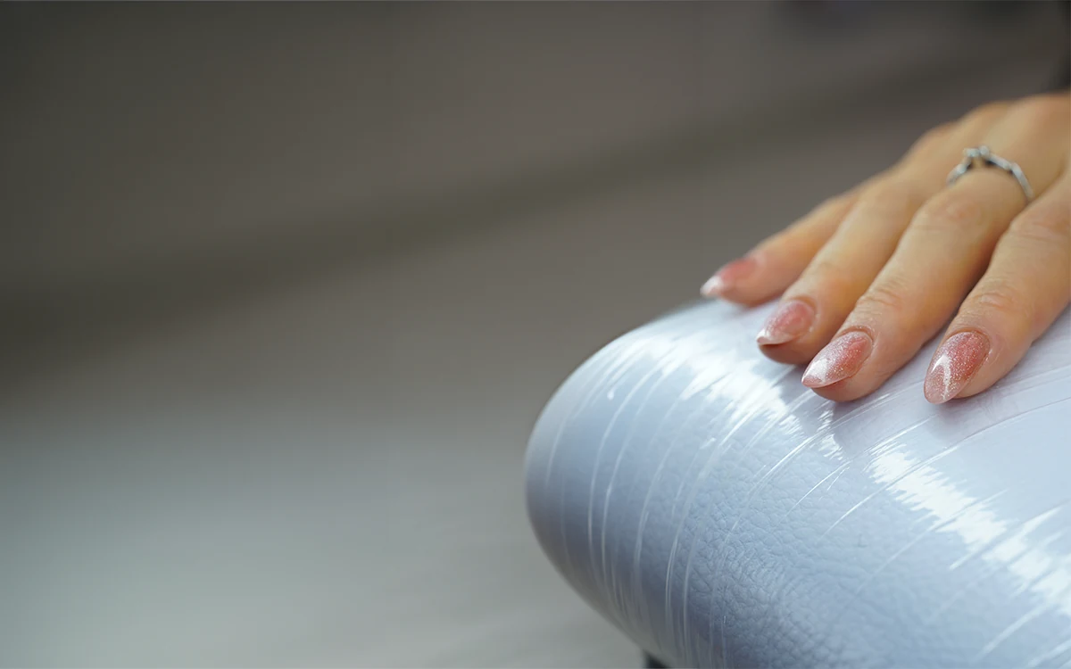Diseño y cuidado profesional de uñas